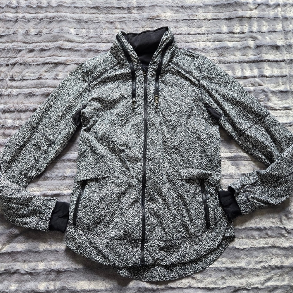 Lululemon Spring Forward Jacket - Plush Petal Black Ghost / Black - Picture 11 of 11